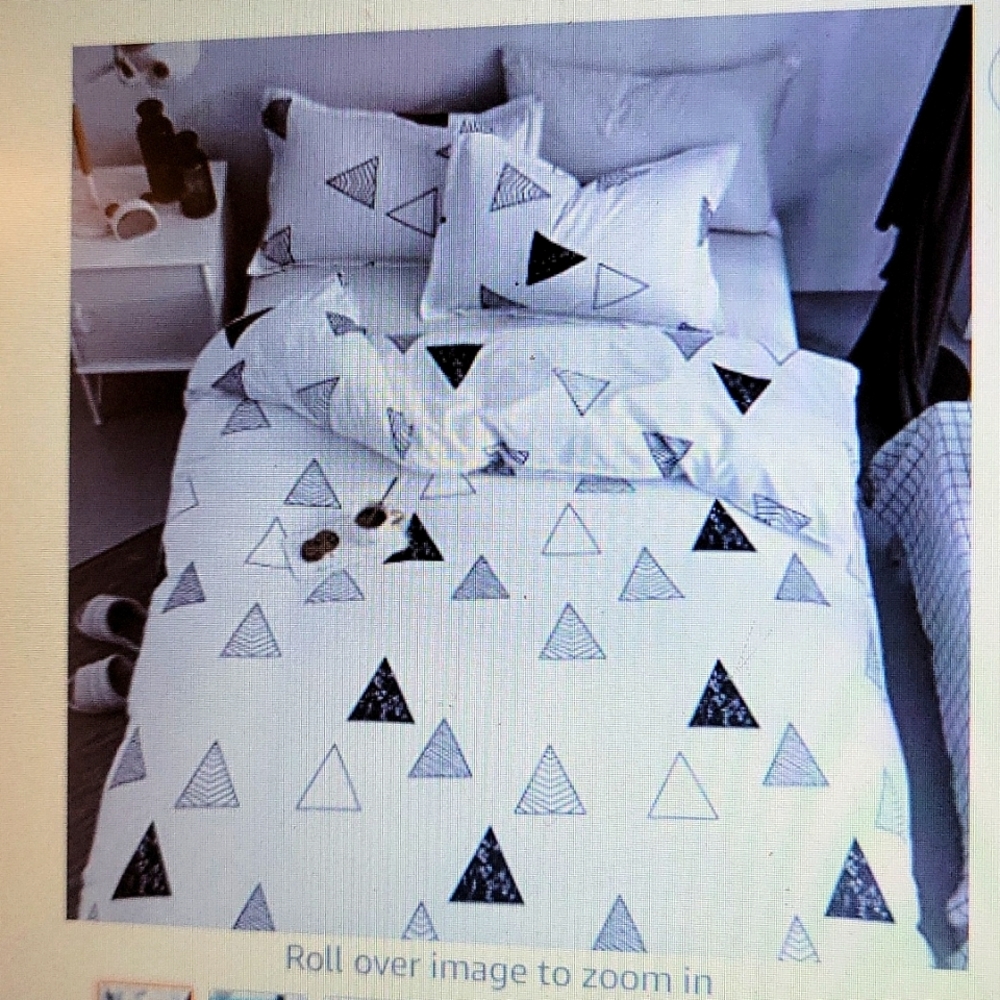KFZ Triangle Queen Duvet Cover 2 Pillow Covers Set Black White Microfiber New…